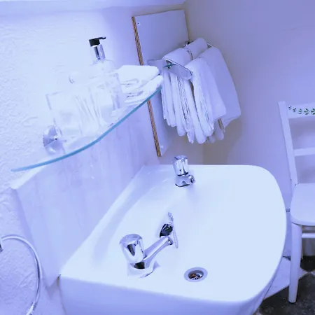 Arkale 5* Carlisle (Cumbria)